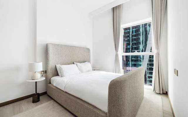 Luxury Suite Canal Views Infinity Pool