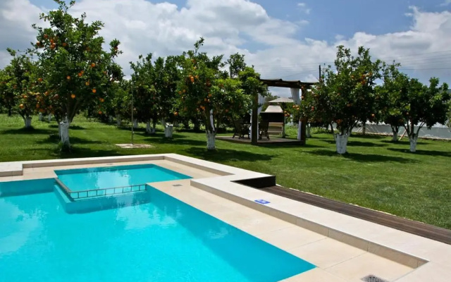Neriana Villa - Garden Paradise