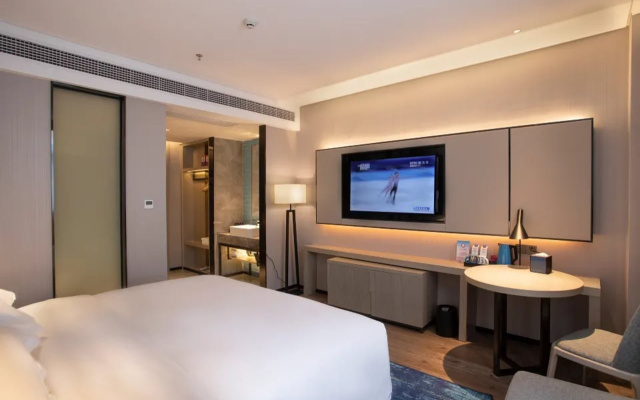 Echarm Hotel (Hechi Yizhou Municipal Center Plaza)