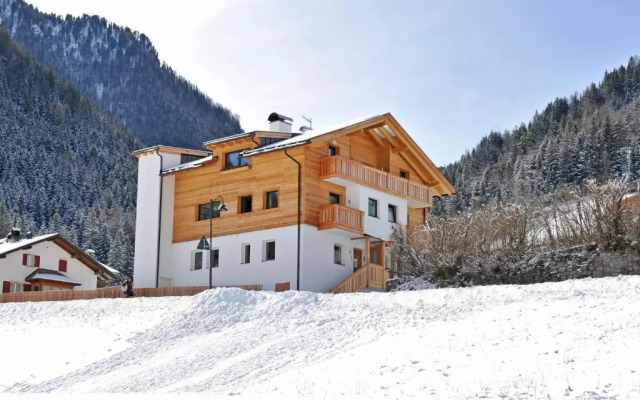 Apartments Cesa Leni