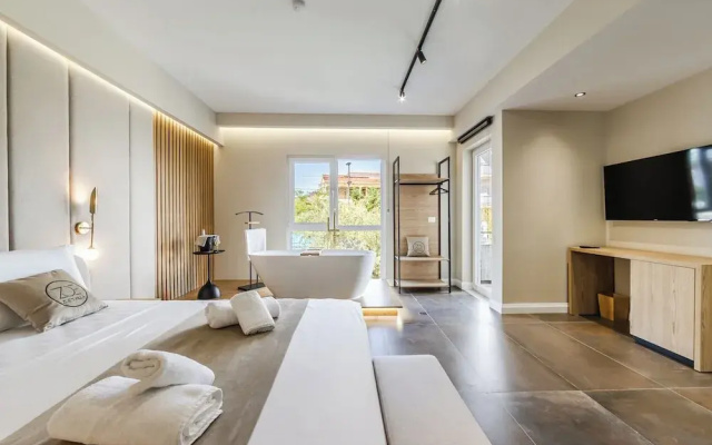 Zoe's Villa 201