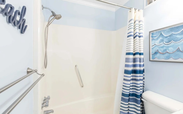 Beach Racquet A313 by Tybee Vacation Rentals