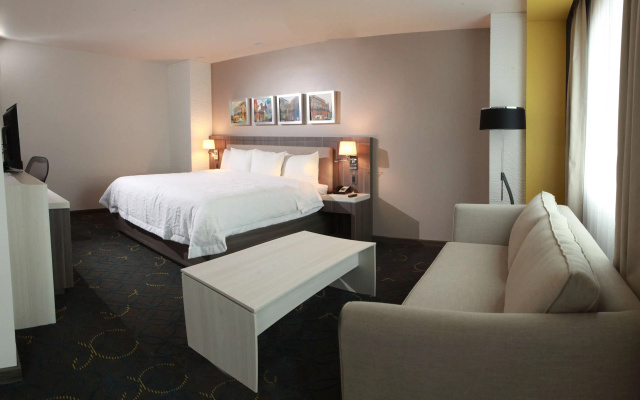 Hampton Inn & Suites by Hilton Aguascalientes Airport