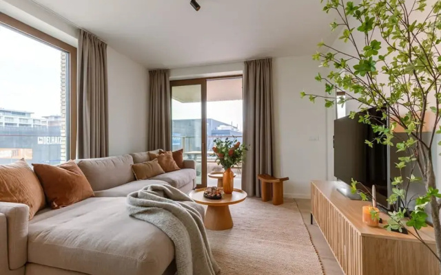 Family Apartment Located by the sea