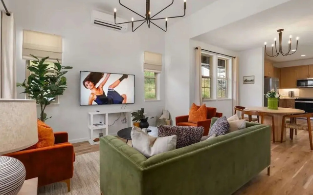 Marbella Lane Nohea Stylish Home Makaha