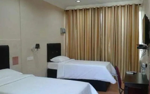 Terinai Lakeview Resort
