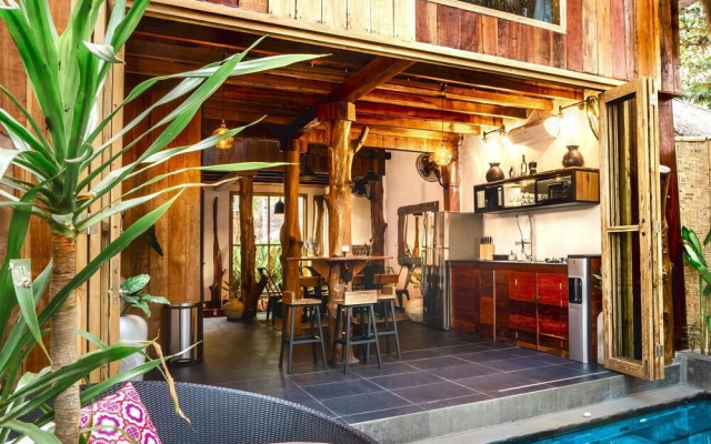 Gili Loft