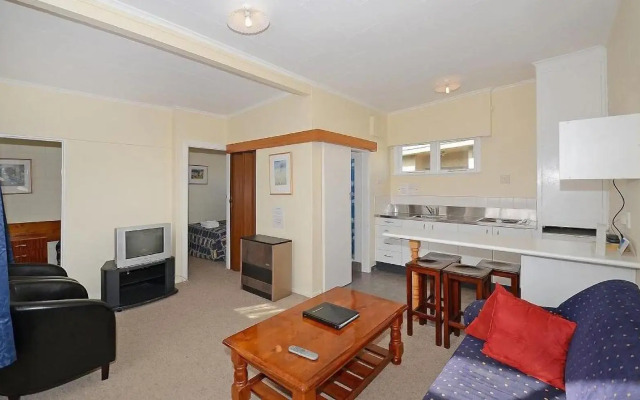 Trentham Motel
