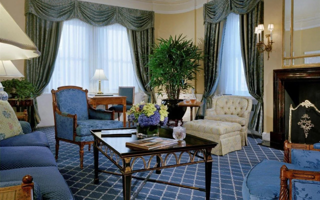 The Waldorf Towers