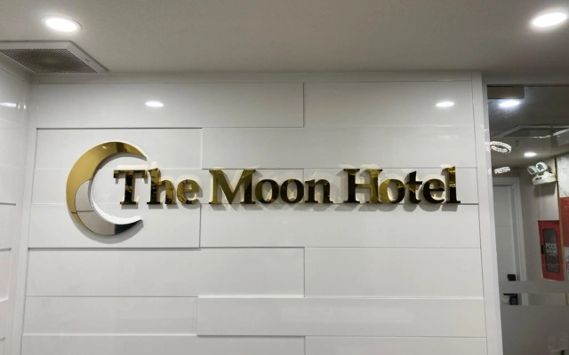 The Moon Hotel 2