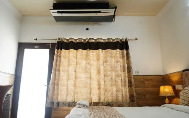 Poonam Villas