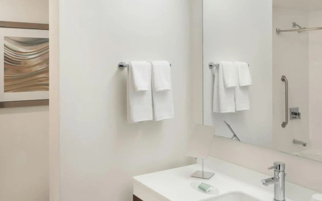 Courtyard by Marriott Miami Dadeland