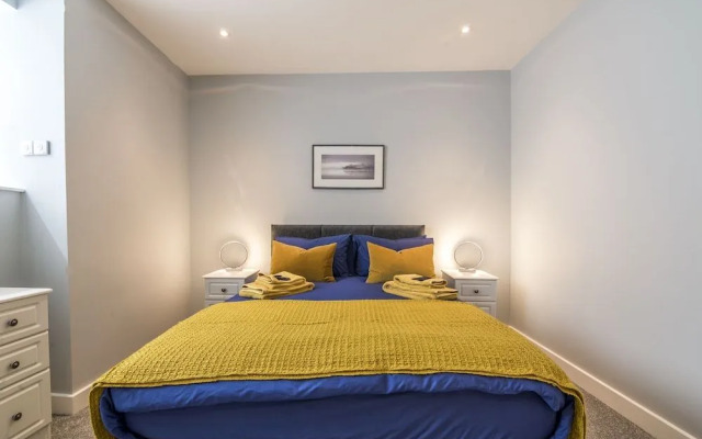 Tipyn O Haul - 1 Bed Apartment - Tenby