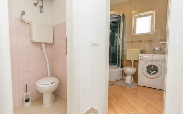 Apartments and Room Mirjana