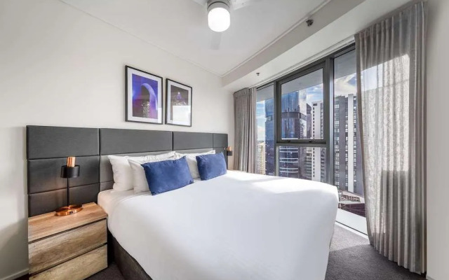 Oaks Brisbane on Felix Suites