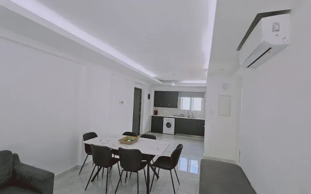 136 LCA - Stay Aquamarine Apartment