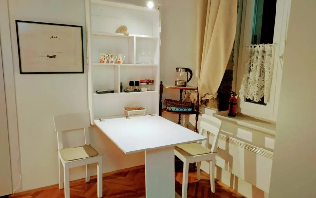 Isola Studio Rosa