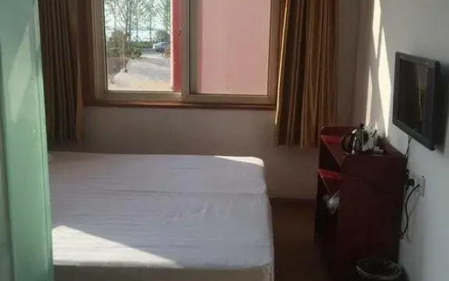 Qingdao Guanhaichao Business Hotel