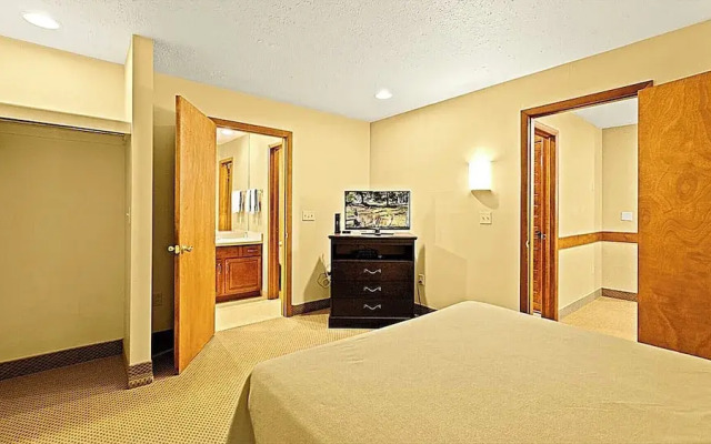 Westwood Condos by Coolvacay