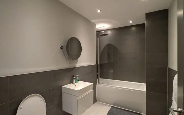 Crown Street Chic Retreat