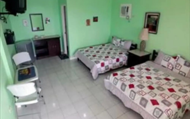 Phi-Phi Beach Resorts And Hotel
