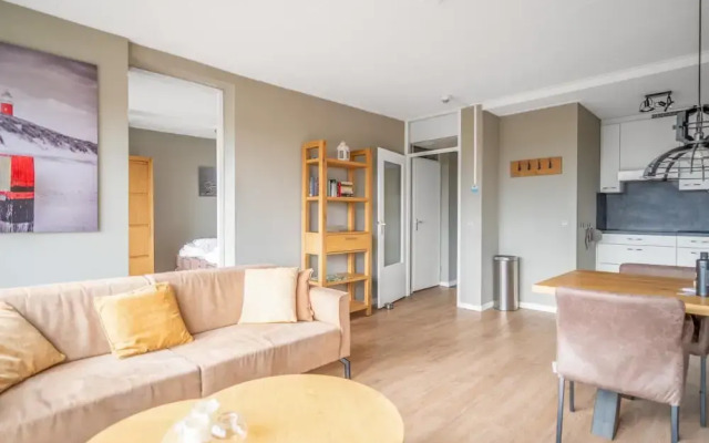 2 Person Apartment With Island View