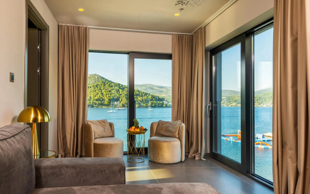 Marinus Beach Hotel