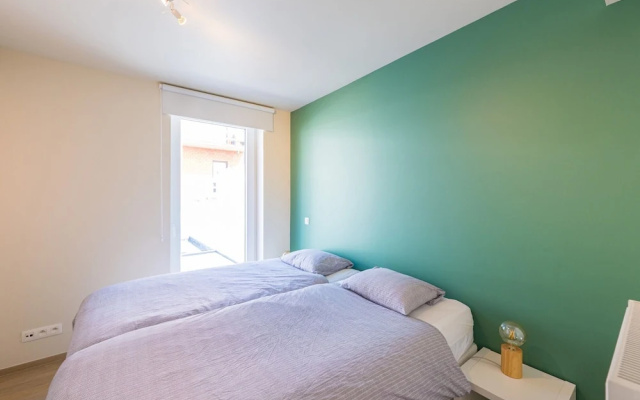 Modern Apartment Within Walking Distance of the se