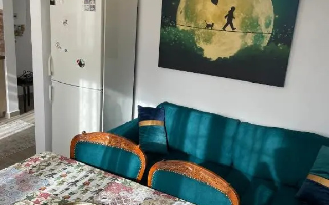 Mary's Apartment