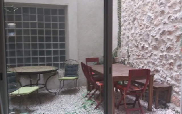 Le Patio Des Cigales