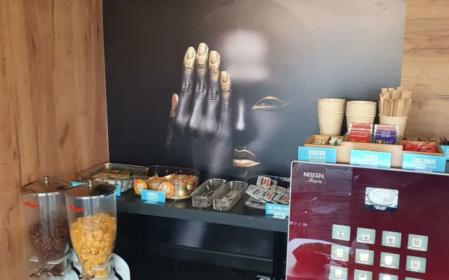 KYRIAD DIRECT ORLEANS - Olivet - La Source