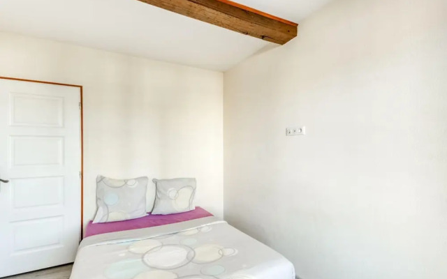 Homely Apartment in Roanne With Terrace