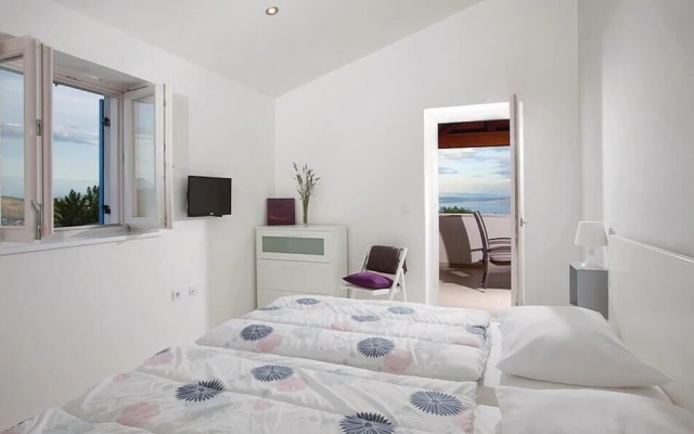Stunning Home in Labin With Wifi and 4 Bedrooms