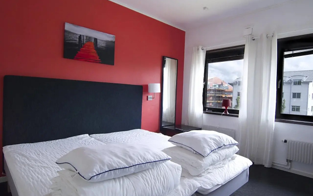 Hotel and Vandrarhem 10