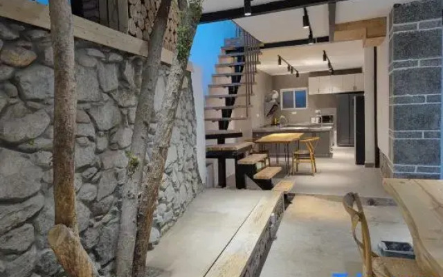 Manting Sixiang Courtyard-Style Hotel