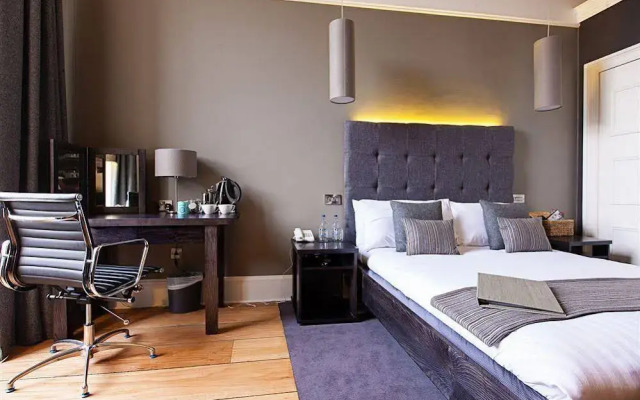 Rooms & Suites Picardy Place