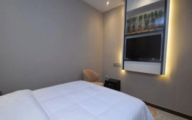 Lavande Hotel Nanjing Shuiximen Street Mochou Lake Park