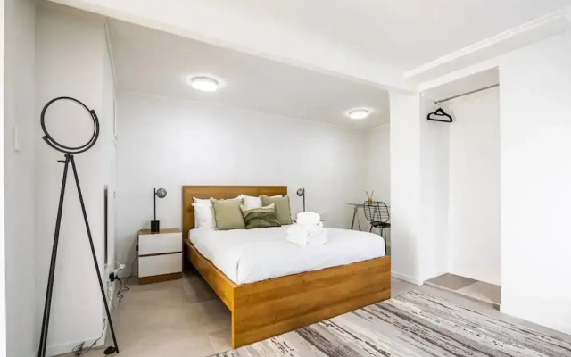 Stunning Studio In Grey Lynn!