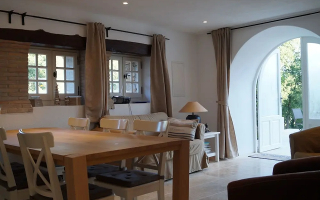 Modern House With Terrace, Near the Popular St. Maxime