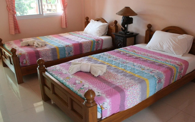 7 Garden Hotel