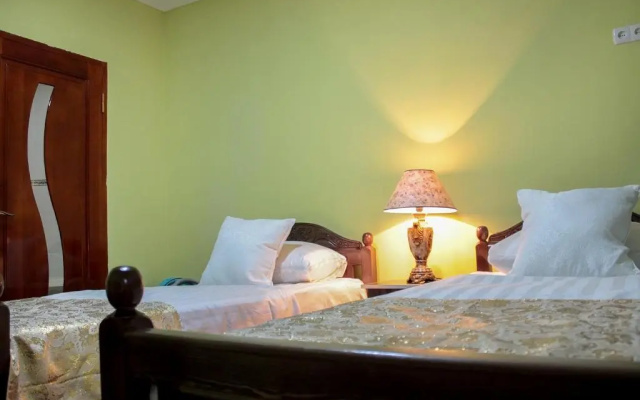 Al Mansur Hotel