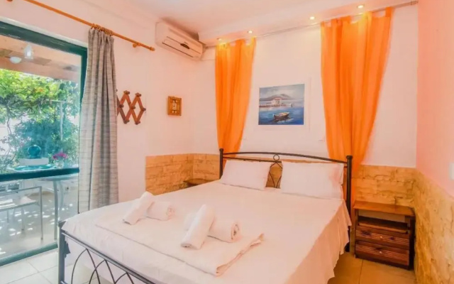 Apartment in Mpenitses With Shared Pool
