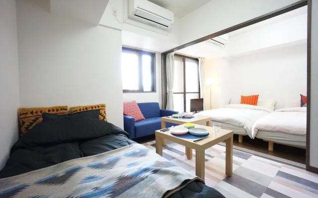 Terry's Apartment Shinsaibashi East I G12B