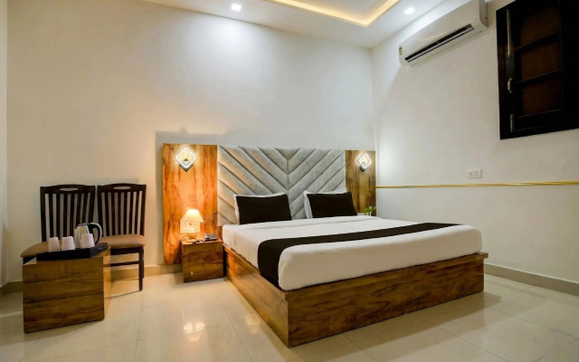 sri maharaja inn