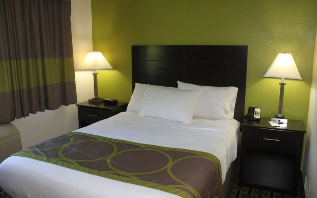 Americinn West Burlington