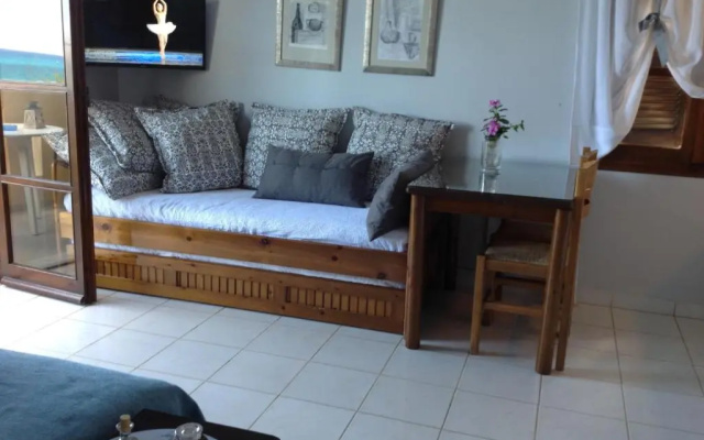 Asterias Studios Apartments