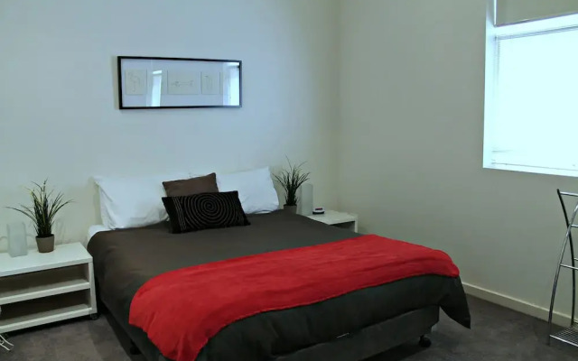 Adelaide DressCircle Apartments - Specialty Accommodation