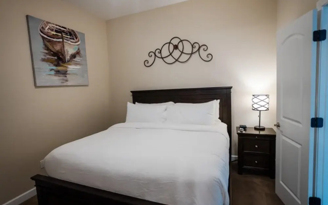 1 Bedroom Lake View Villa - Unit 202