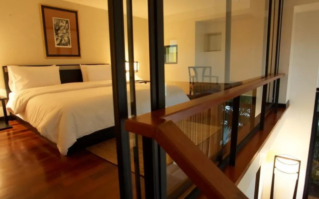 Luxe Residence