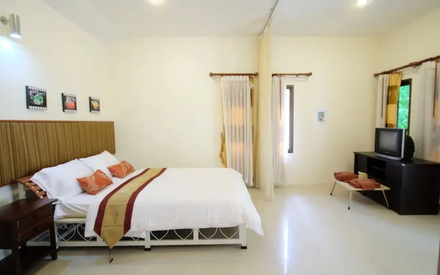 Khumphyazaw Resort